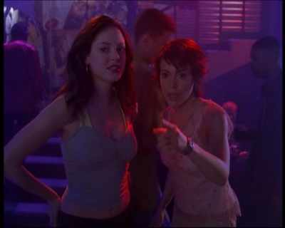 Charmed-Online-dot-net_622ItsABadBadBadBadWorldPart1-1680.jpg