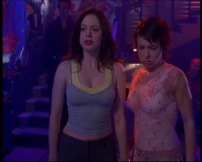 Charmed-Online-dot-net_622ItsABadBadBadBadWorldPart1-1689.jpg