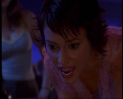 Charmed-Online-dot-net_622ItsABadBadBadBadWorldPart1-1725.jpg