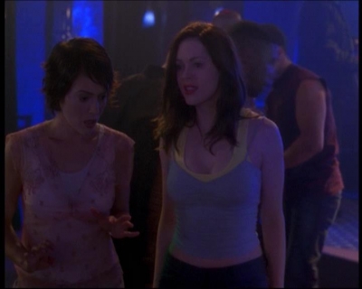 Charmed-Online-dot-net_622ItsABadBadBadBadWorldPart1-1771.jpg