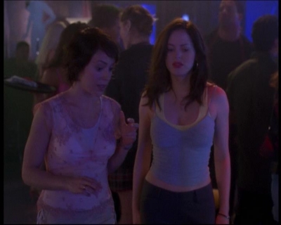 Charmed-Online-dot-net_622ItsABadBadBadBadWorldPart1-1776.jpg