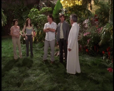 Charmed-Online-dot-net_622ItsABadBadBadBadWorldPart1-1879.jpg