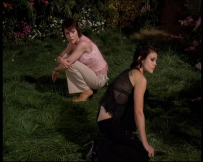 Charmed-Online-dot-net_622ItsABadBadBadBadWorldPart1-2127.jpg