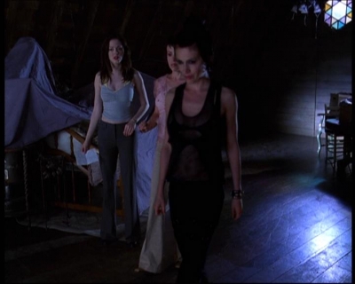 Charmed-Online-dot-net_622ItsABadBadBadBadWorldPart1-2219.jpg