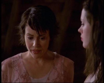 Charmed-Online-dot-net_622ItsABadBadBadBadWorldPart1-2311.jpg