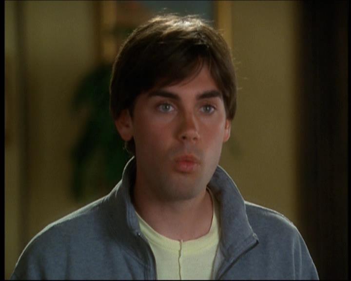 Charmed-Online-dot-net_623ItsABadBadBadBadWorldPart2-0041.jpg