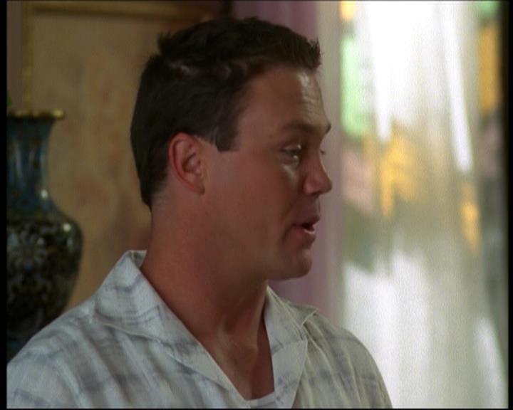 Charmed-Online-dot-net_623ItsABadBadBadBadWorldPart2-0052.jpg