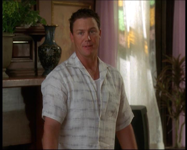 Charmed-Online-dot-net_623ItsABadBadBadBadWorldPart2-0057.jpg