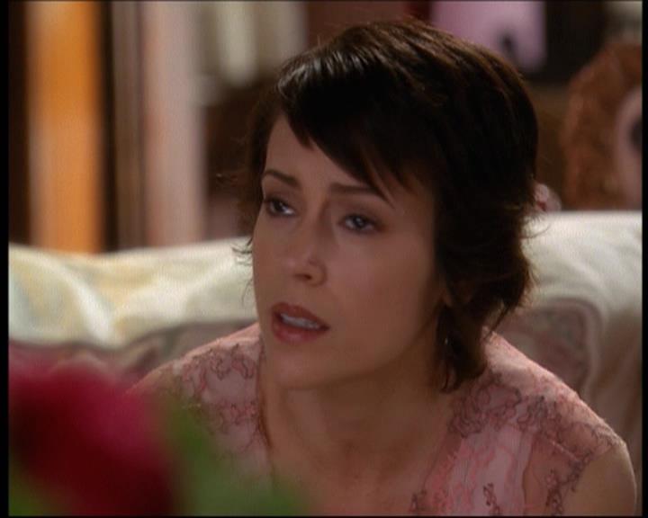 Charmed-Online-dot-net_623ItsABadBadBadBadWorldPart2-0077.jpg