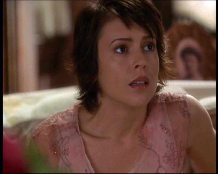 Charmed-Online-dot-net_623ItsABadBadBadBadWorldPart2-0083.jpg