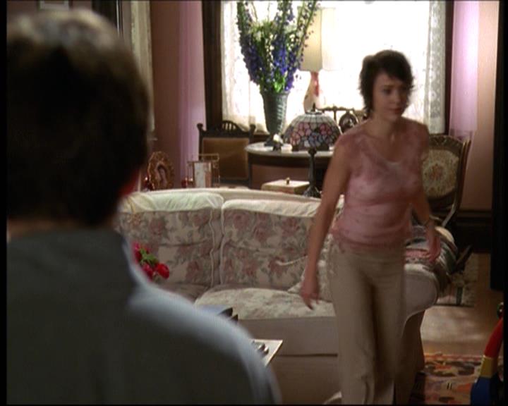 Charmed-Online-dot-net_623ItsABadBadBadBadWorldPart2-0103.jpg