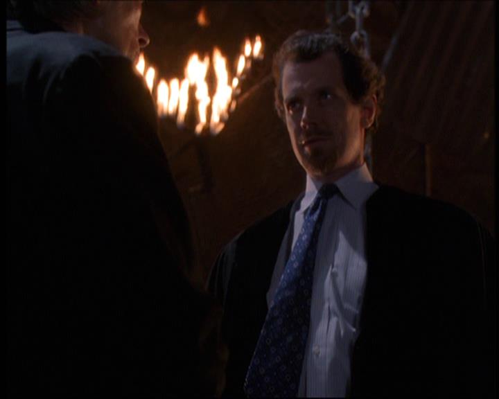 Charmed-Online-dot-net_623ItsABadBadBadBadWorldPart2-0196.jpg