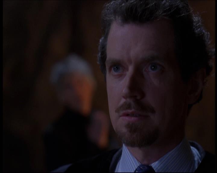 Charmed-Online-dot-net_623ItsABadBadBadBadWorldPart2-0236.jpg
