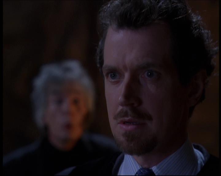 Charmed-Online-dot-net_623ItsABadBadBadBadWorldPart2-0242.jpg