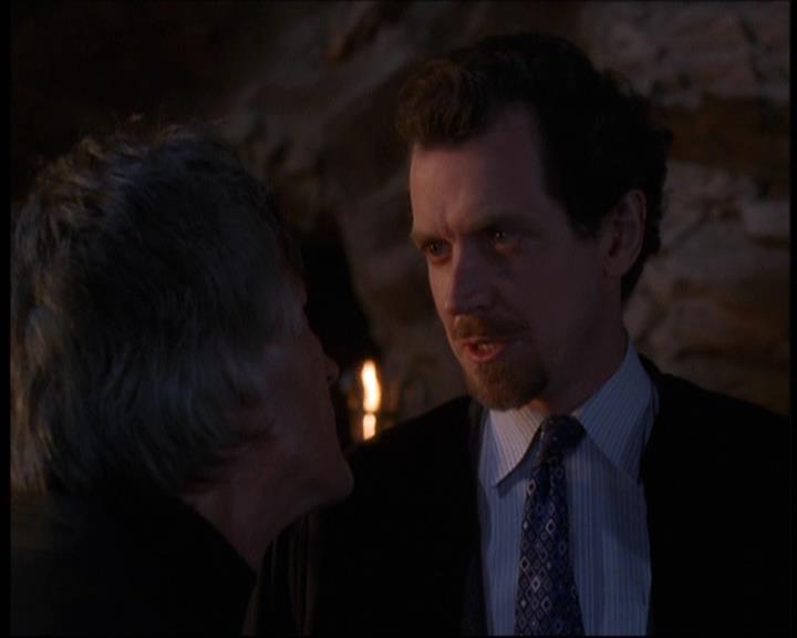 Charmed-Online-dot-net_623ItsABadBadBadBadWorldPart2-0264.jpg