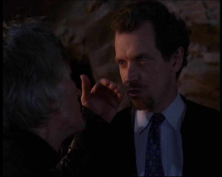 Charmed-Online-dot-net_623ItsABadBadBadBadWorldPart2-0272.jpg