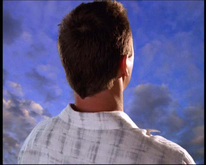 Charmed-Online-dot-net_623ItsABadBadBadBadWorldPart2-0319.jpg