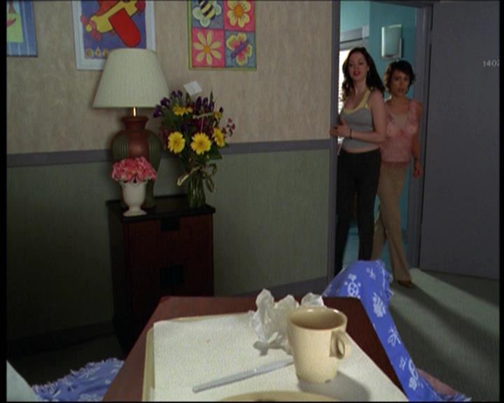 Charmed-Online-dot-net_623ItsABadBadBadBadWorldPart2-0502.jpg