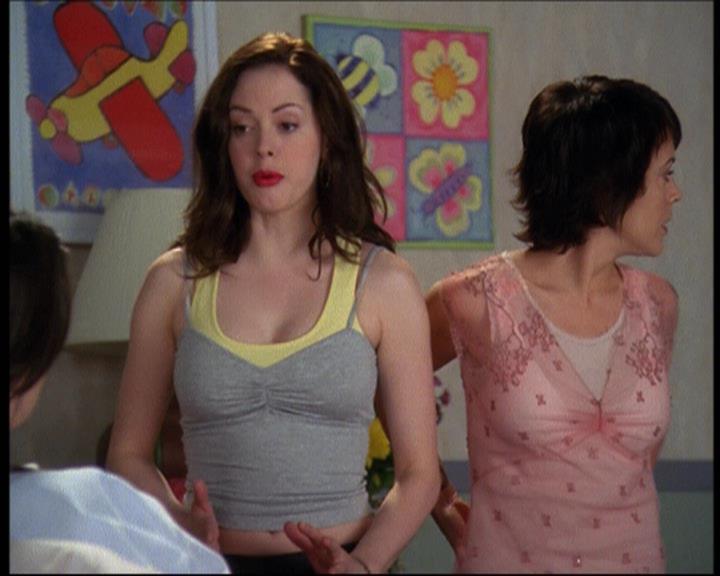 Charmed-Online-dot-net_623ItsABadBadBadBadWorldPart2-0553.jpg