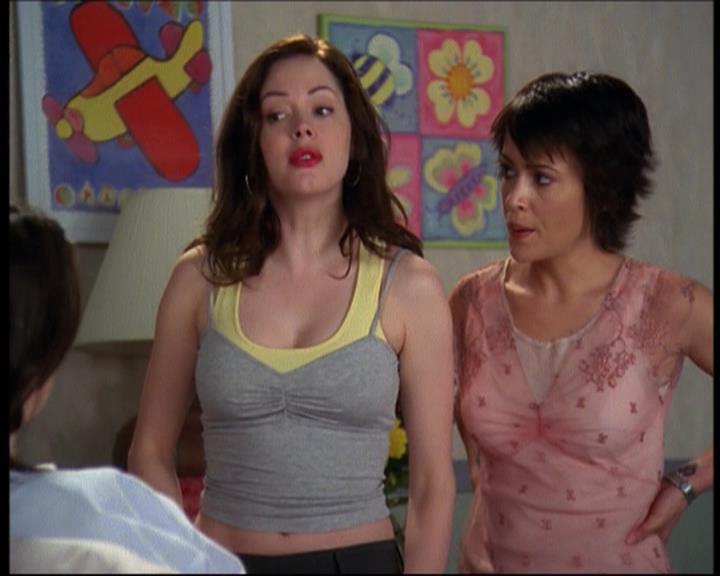 Charmed-Online-dot-net_623ItsABadBadBadBadWorldPart2-0555.jpg