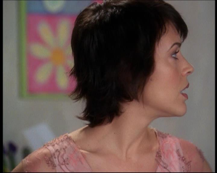 Charmed-Online-dot-net_623ItsABadBadBadBadWorldPart2-0571.jpg