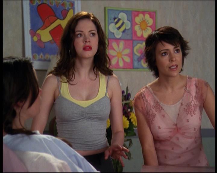 Charmed-Online-dot-net_623ItsABadBadBadBadWorldPart2-0585.jpg