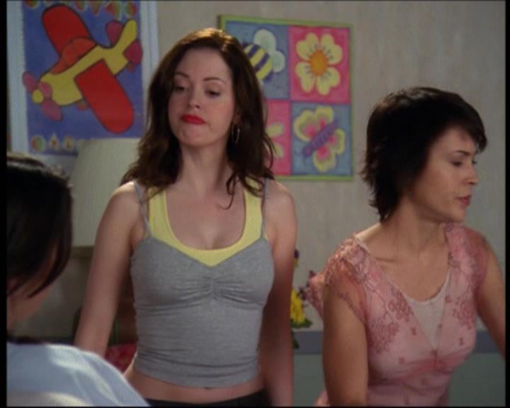 Charmed-Online-dot-net_623ItsABadBadBadBadWorldPart2-0590.jpg