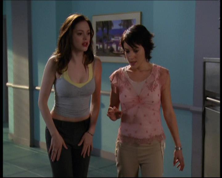 Charmed-Online-dot-net_623ItsABadBadBadBadWorldPart2-0603.jpg