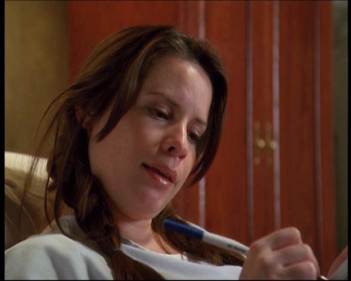 Charmed-Online-dot-net_623ItsABadBadBadBadWorldPart2-0930.jpg