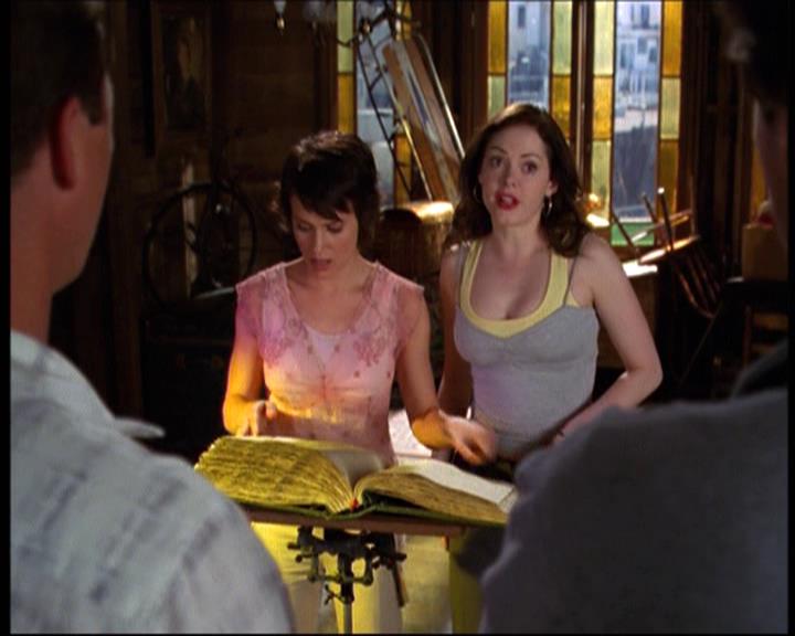 Charmed-Online-dot-net_623ItsABadBadBadBadWorldPart2-0941.jpg