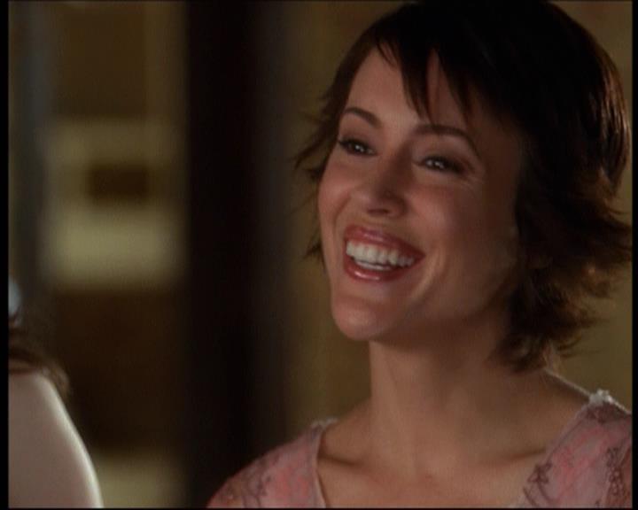 Charmed-Online-dot-net_623ItsABadBadBadBadWorldPart2-1060.jpg