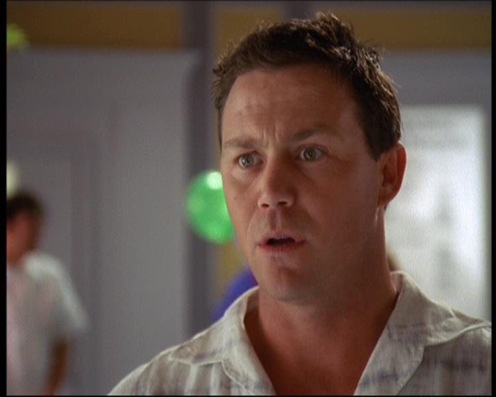 Charmed-Online-dot-net_623ItsABadBadBadBadWorldPart2-1254.jpg