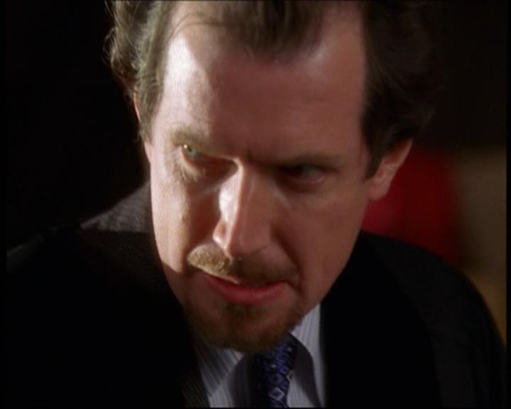 Charmed-Online-dot-net_623ItsABadBadBadBadWorldPart2-1388.jpg