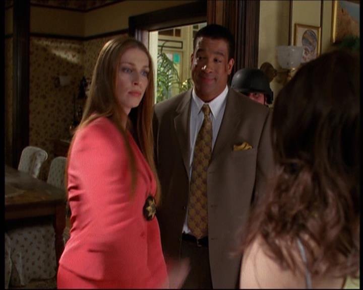 Charmed-Online-dot-net_623ItsABadBadBadBadWorldPart2-1724.jpg