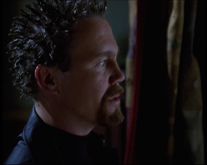 Charmed-Online-dot-net_623ItsABadBadBadBadWorldPart2-1751.jpg