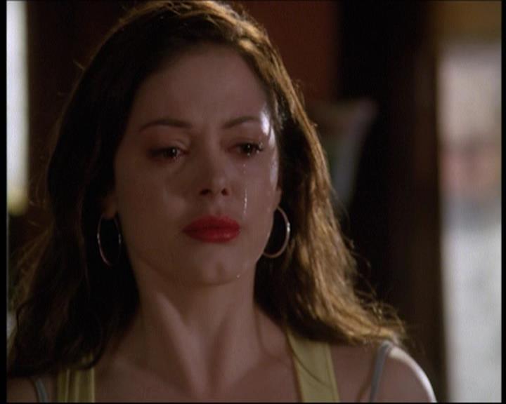 Charmed-Online-dot-net_623ItsABadBadBadBadWorldPart2-1852.jpg