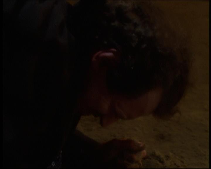 Charmed-Online-dot-net_623ItsABadBadBadBadWorldPart2-2053.jpg