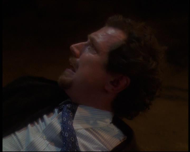Charmed-Online-dot-net_623ItsABadBadBadBadWorldPart2-2070.jpg