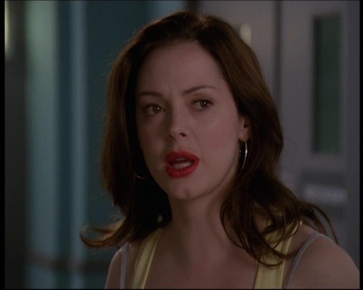 Charmed-Online-dot-net_623ItsABadBadBadBadWorldPart2-2250.jpg