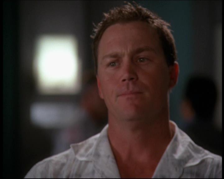 Charmed-Online-dot-net_623ItsABadBadBadBadWorldPart2-2254.jpg