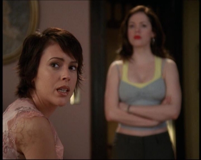 Charmed-Online-dot-net_623ItsABadBadBadBadWorldPart2-0049.jpg