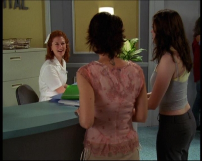 Charmed-Online-dot-net_623ItsABadBadBadBadWorldPart2-0426.jpg