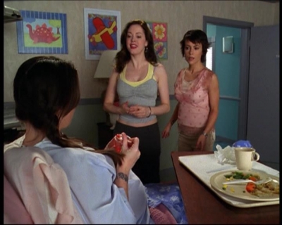 Charmed-Online-dot-net_623ItsABadBadBadBadWorldPart2-0505.jpg