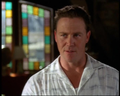 Charmed-Online-dot-net_623ItsABadBadBadBadWorldPart2-0754.jpg