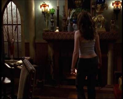 Charmed-Online-dot-net_623ItsABadBadBadBadWorldPart2-0769.jpg