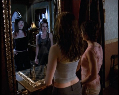 Charmed-Online-dot-net_623ItsABadBadBadBadWorldPart2-0792.jpg