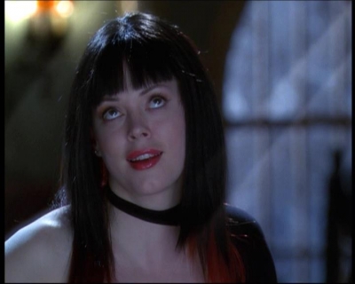 Charmed-Online-dot-net_623ItsABadBadBadBadWorldPart2-0801.jpg