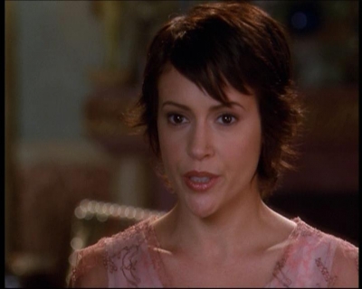 Charmed-Online-dot-net_623ItsABadBadBadBadWorldPart2-0811.jpg