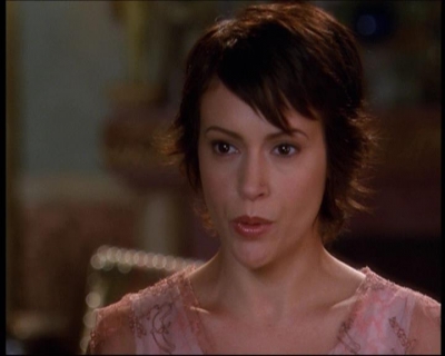 Charmed-Online-dot-net_623ItsABadBadBadBadWorldPart2-0812.jpg