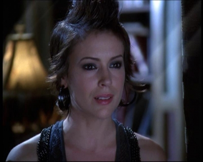 Charmed-Online-dot-net_623ItsABadBadBadBadWorldPart2-0836.jpg